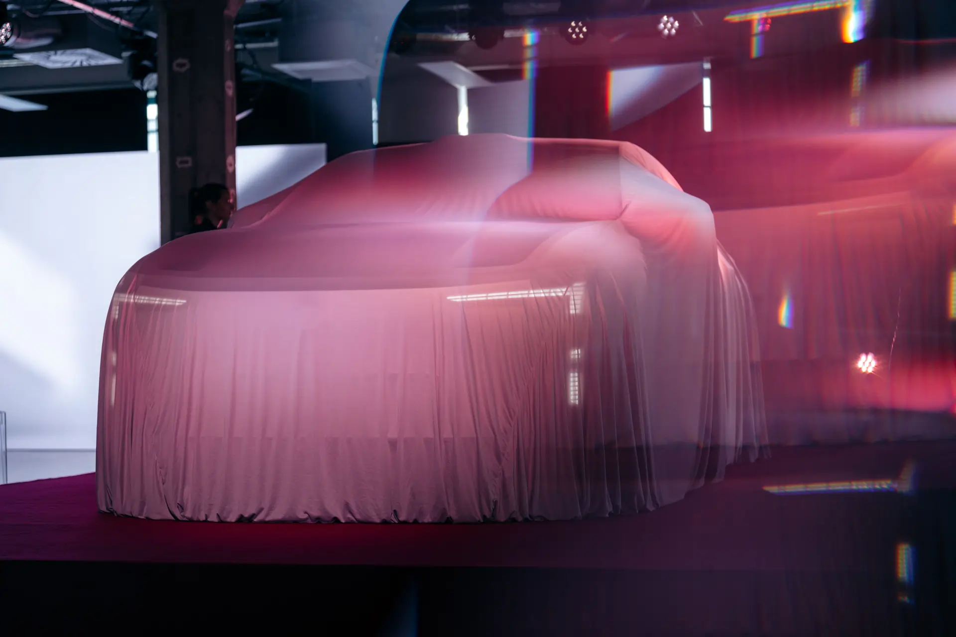 Volvo Reveal ES90
